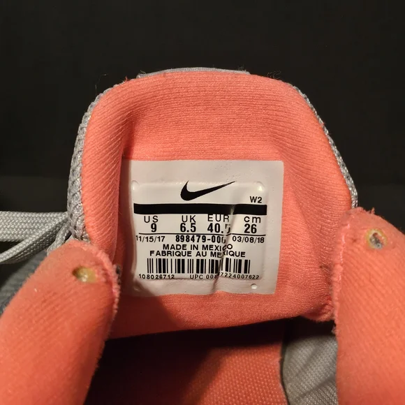 Nike Women's Athletic Shoes in Gray and Coral/Pink - Picture 2 of 7